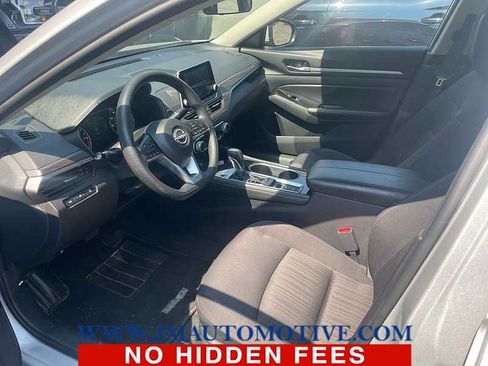 Used 2023 Nissan Altima 2.5 SV AWD/4WD image 2