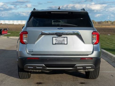 Used 2023 Ford Explorer XLT w/ Equipment Group 202A RWD image 6