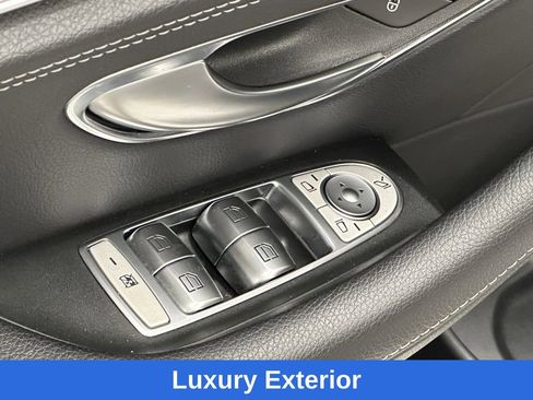 Used 2018 Mercedes-Benz E 300 image 11