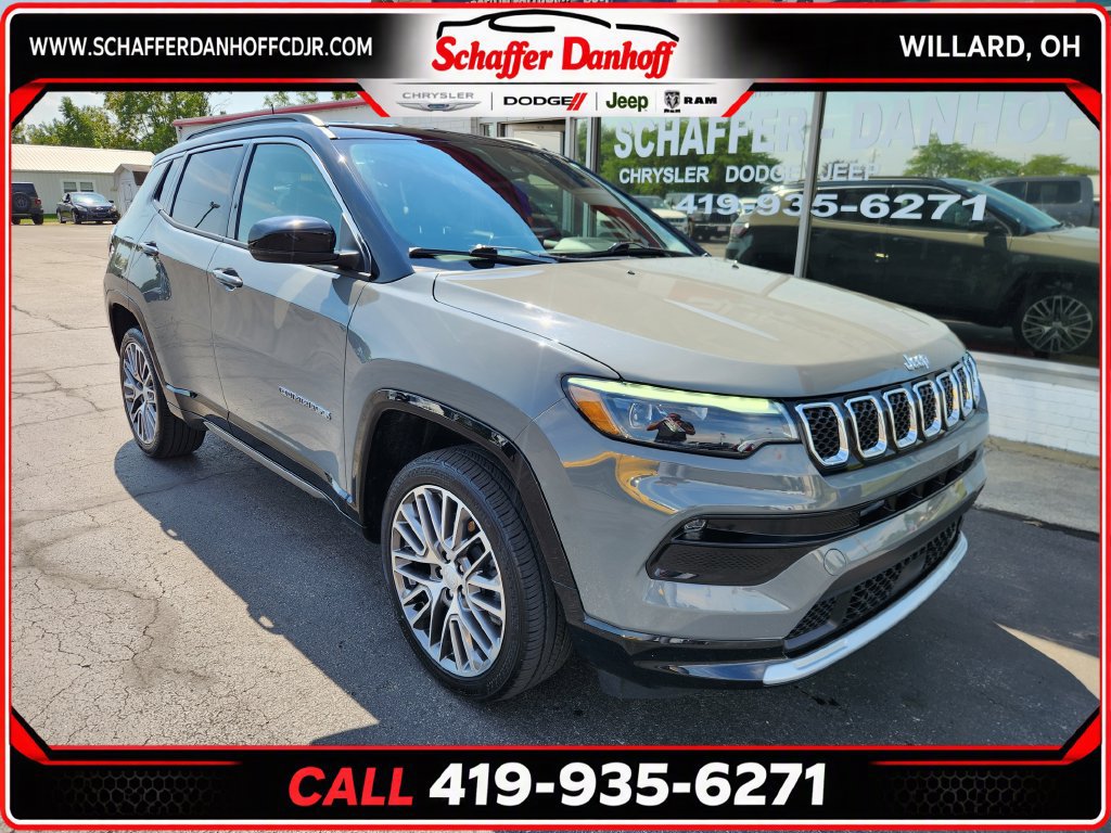 Used 2023 Jeep Compass Limited w/ Elite Group AWD/4WD image 1