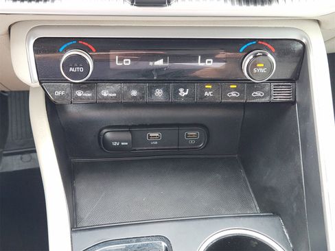 Used 2022 Kia K5 LXS image 29