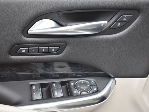 Used 2020 Cadillac XT4 Premium Luxury FWD image 10