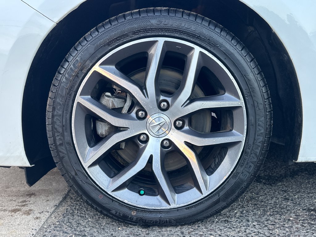 Used 2019 Acura ILX w/ Premium Package FWD image 9