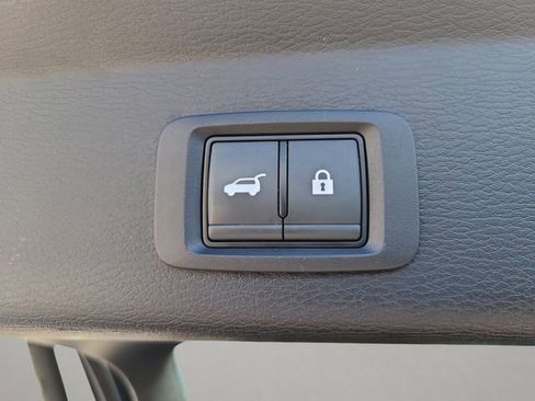 Used 2024 Mitsubishi Outlander SE FWD image 6