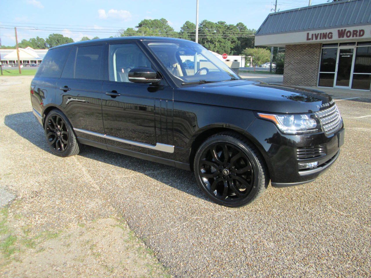 Used 2017 Land Rover Range Rover Supercharged AWD/4WD image 67