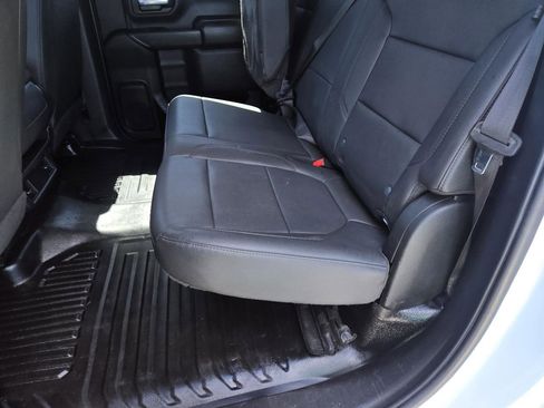 Used 2023 GMC Sierra 3500 Pro w/ Convenience Package image 12