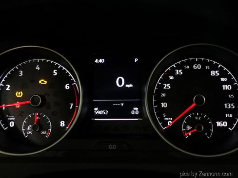 Used 2019 Volkswagen Golf S image 17