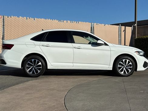 Used 2024 Volkswagen Jetta S FWD image 3