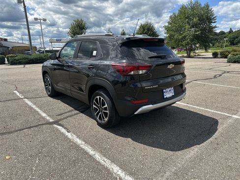 New 2026 Chevrolet TrailBlazer LT w/ Convenience Package image 6