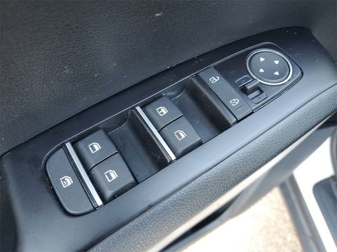 Used 2022 Kia Soul LX image 17