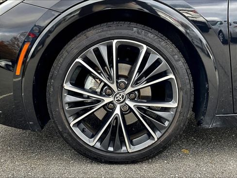 Used 2024 Toyota Prius Limited image 7