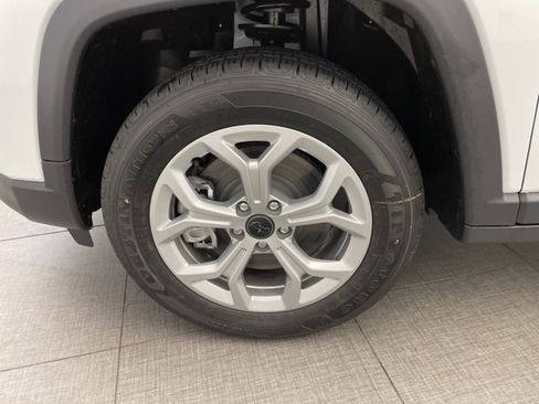 New 2026 Jeep Compass Latitude image 8