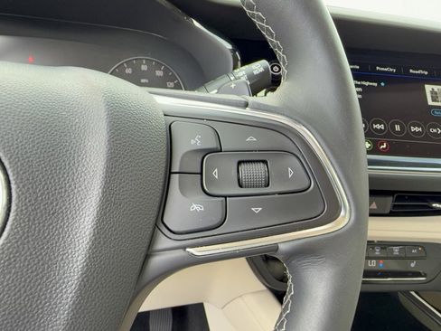 Used 2022 Buick Envision Preferred image 23