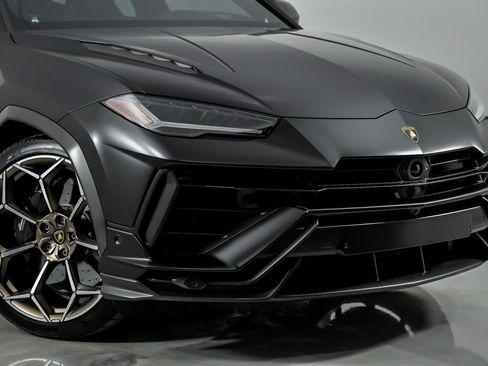 Used 2024 Lamborghini Urus Performante image 3