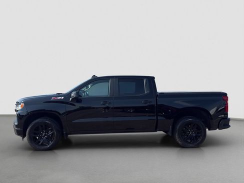 Used 2023 Chevrolet Silverado 1500 RST AWD/4WD image 3