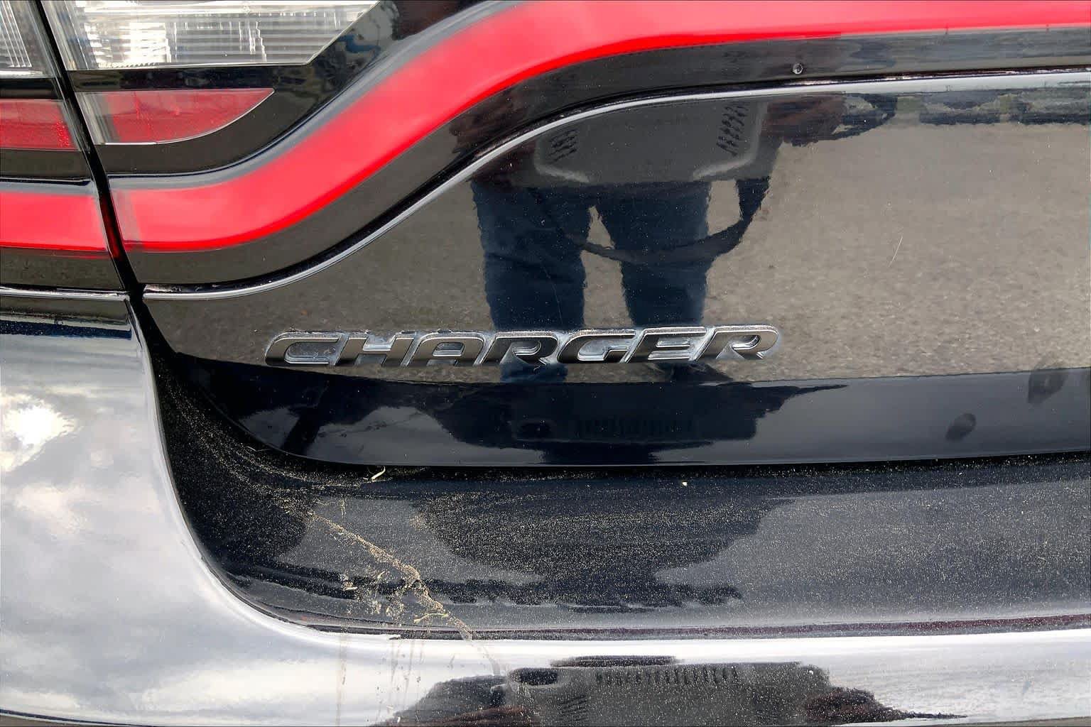 Used 2022 Dodge Charger R/T w/ Blacktop Package RWD image 10
