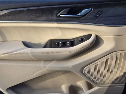 Certified 2023 Jeep Grand Cherokee L Limited image 25