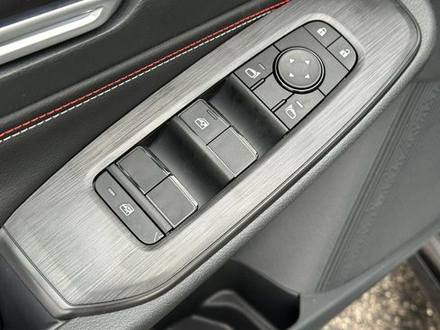 Used 2026 Nissan Sentra SR w/ SR All Weather Package FWD image 9