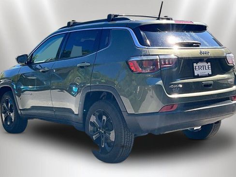 Used 2018 Jeep Compass Latitude AWD/4WD image 4