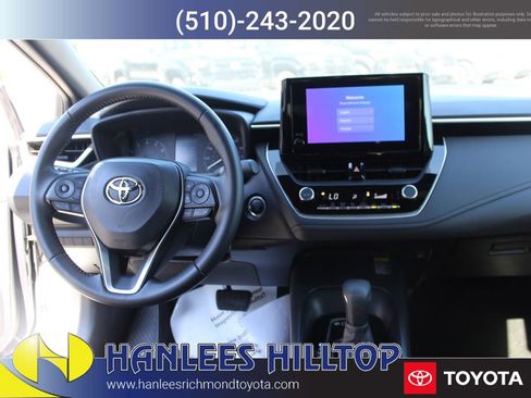 Used 2024 Toyota Corolla SE w/ SE Premium Package image 17