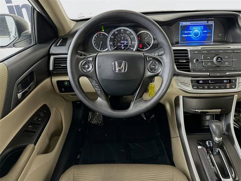 Used 2014 Honda Accord LX image 24
