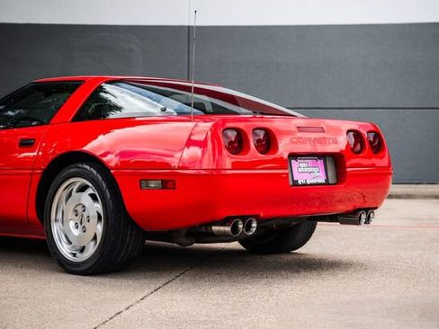 Used 1994 Chevrolet Corvette Coupe RWD image 43