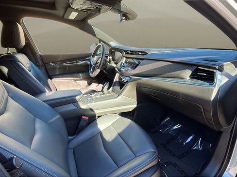 Certified 2023 Cadillac XT5 Premium Luxury image 10