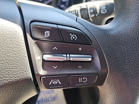 Used 2023 Hyundai Kona SEL FWD image 25