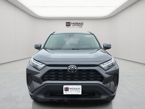Used 2025 Toyota RAV4 XLE image 2