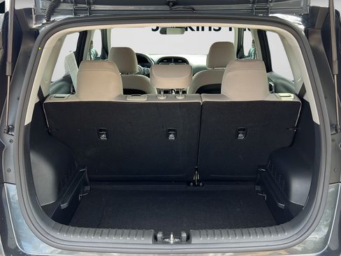 Certified 2025 Kia Soul LX w/ LX Technology Package FWD image 9