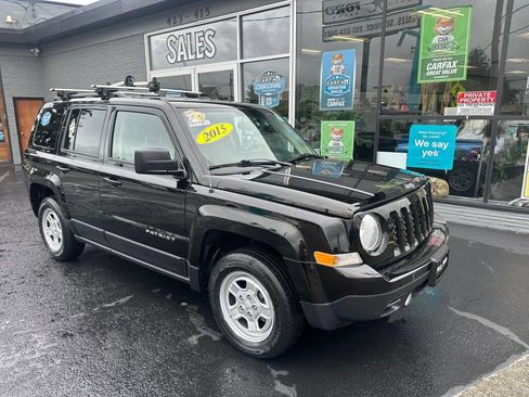 Used 2015 Jeep Patriot Sport w/ Power Value Group AWD/4WD image 4
