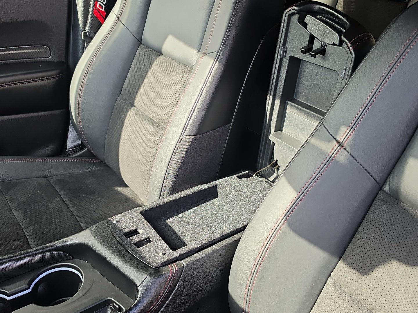 Used 2022 Dodge Durango R/T w/ Blacktop Package AWD/4WD image 26