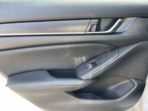 Used 2018 Honda Accord EX-L image 17