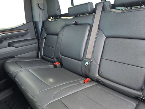 Used 2025 Chevrolet Silverado 1500 LT Trail Boss w/ LT Trail Boss Premium Package image 15