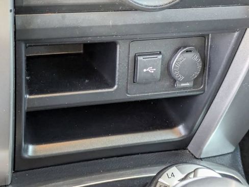 Used 2020 Toyota 4Runner 4WD image 19