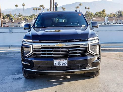 Used 2025 Chevrolet Tahoe LT AWD/4WD image 3