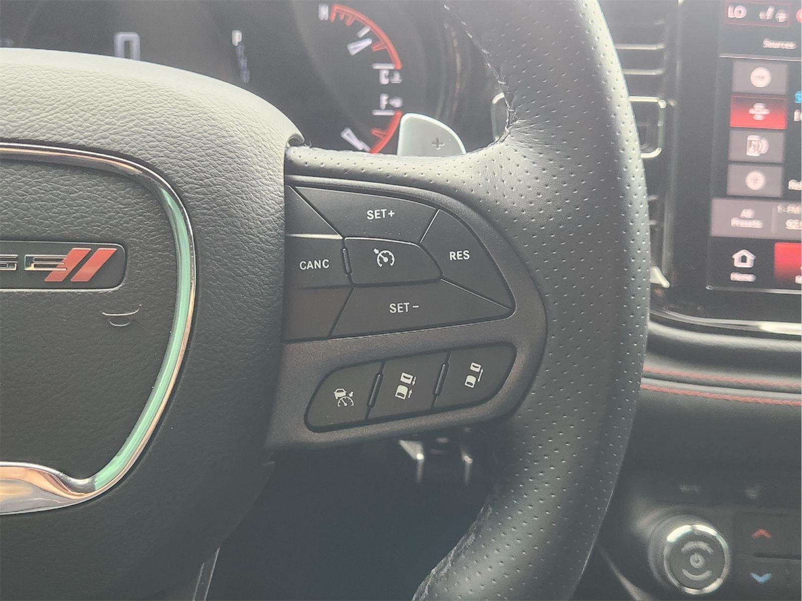 Used 2023 Dodge Durango R/T RWD image 30