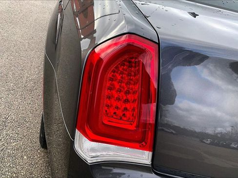 Used 2016 Chrysler 300 Limited w/ Driver Convenience Group image 23