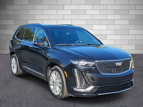 Certified 2023 Cadillac XT6 Premium Luxury image 7