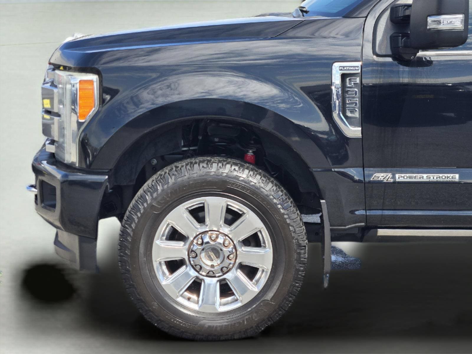 Used 2017 Ford F350 Platinum w/ Platinum Ultimate Package AWD/4WD image 9