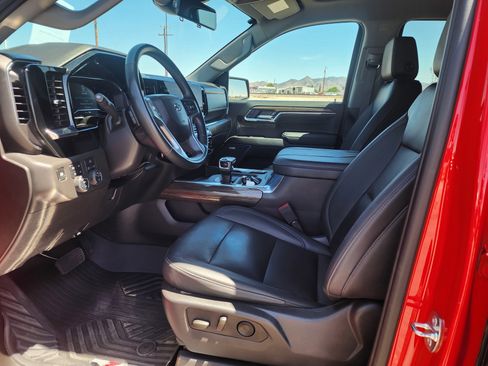 Used 2024 Chevrolet Silverado 1500 LT Trail Boss AWD/4WD image 17