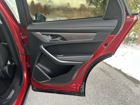 Used 2021 Jaguar F-PACE S image 21