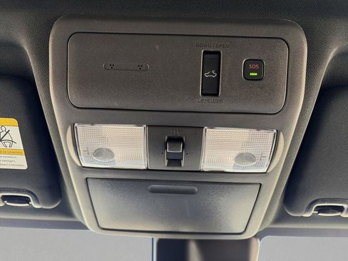 Used 2023 Nissan Frontier PRO-4X w/ Pro-4X Premium Package AWD/4WD image 12