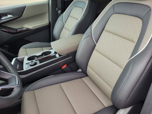 New 2026 Chevrolet Equinox LT FWD image 15