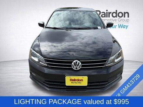 Used 2016 Volkswagen Jetta Sport w/ Lighting Package FWD image 2