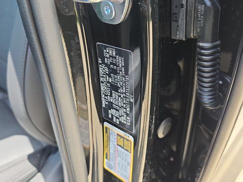 New 2026 Kia Niro SX Touring FWD image 34