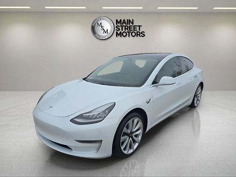 Used 2018 Tesla Model 3 Long Range image 1