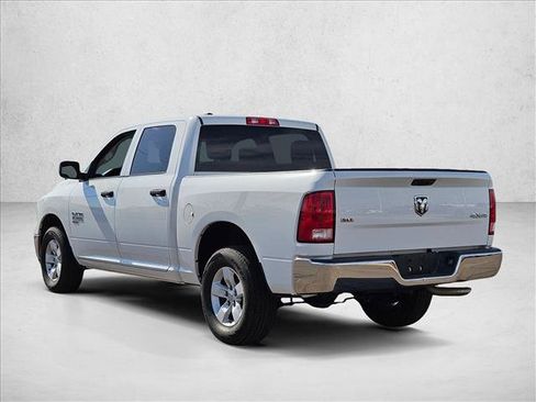 Used 2022 RAM 1500 Classic SLT AWD/4WD image 7
