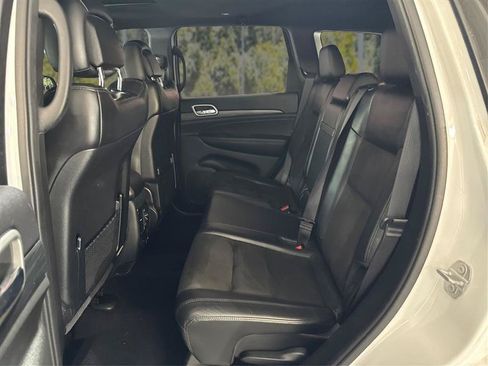 Used 2020 Jeep Grand Cherokee Altitude AWD/4WD image 10