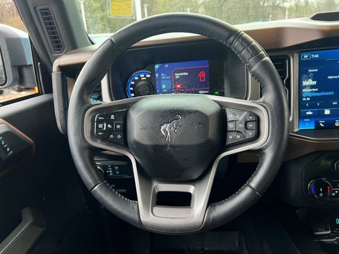 Used 2022 Ford Bronco Outer Banks image 17
